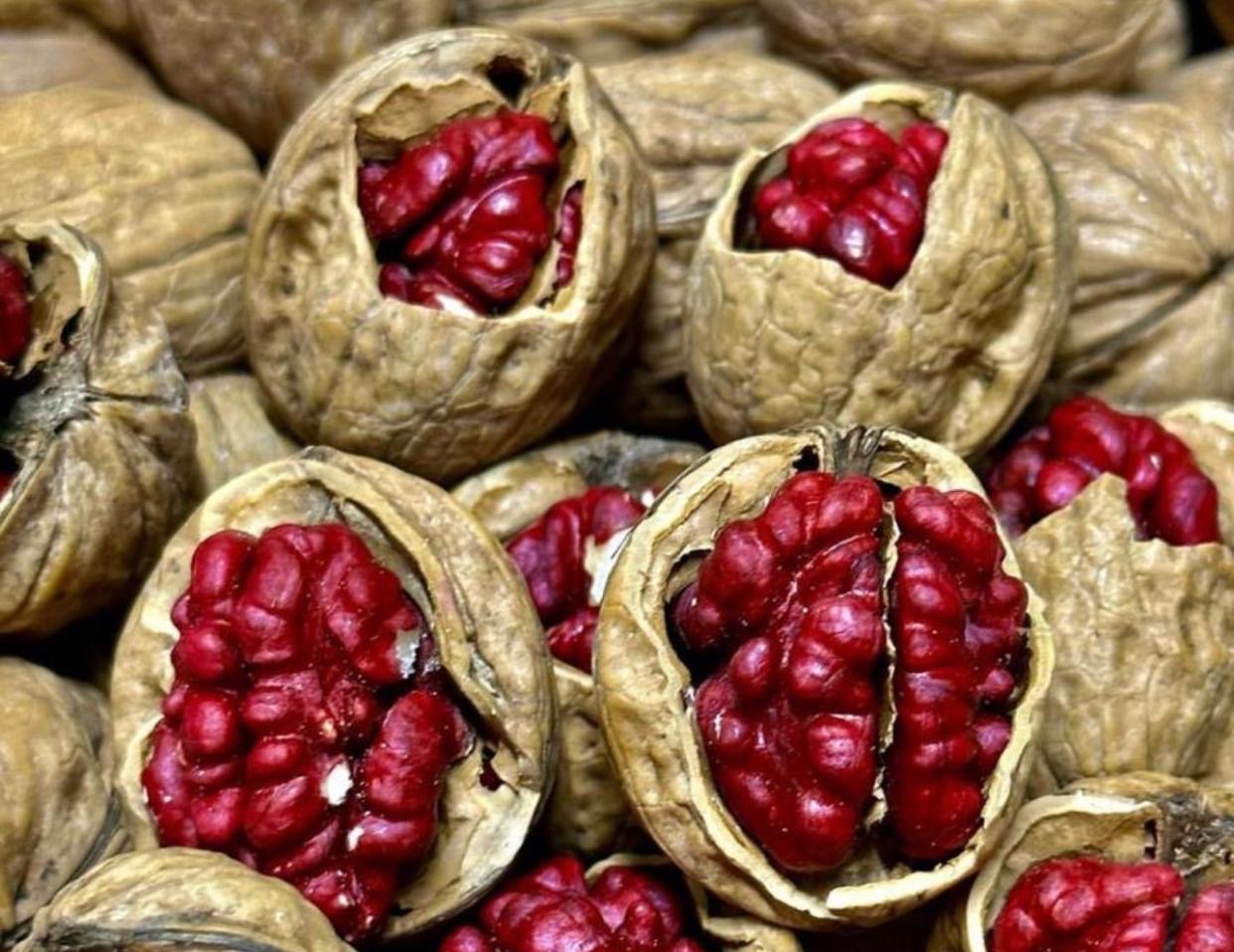 RED WALNUT WITH SHELL 250g